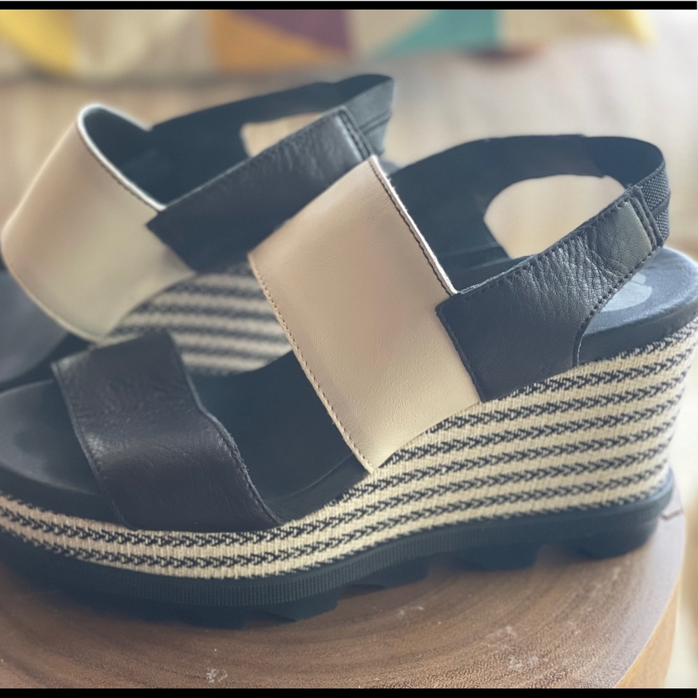 Sorel Wedge. Size 9